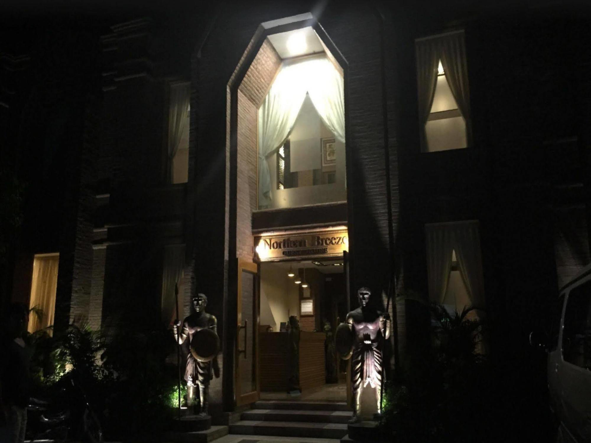 Northern Breeze Hotel Pagan Zewnętrze zdjęcie