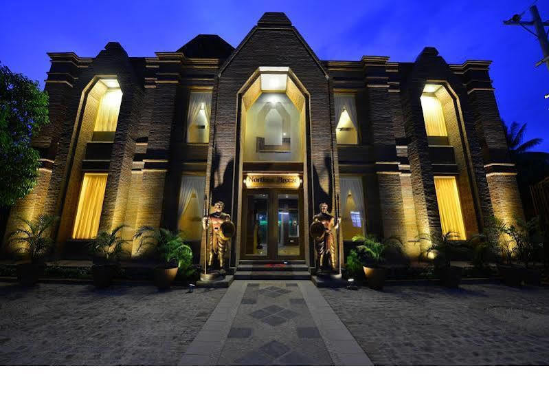 Northern Breeze Hotel Pagan Zewnętrze zdjęcie